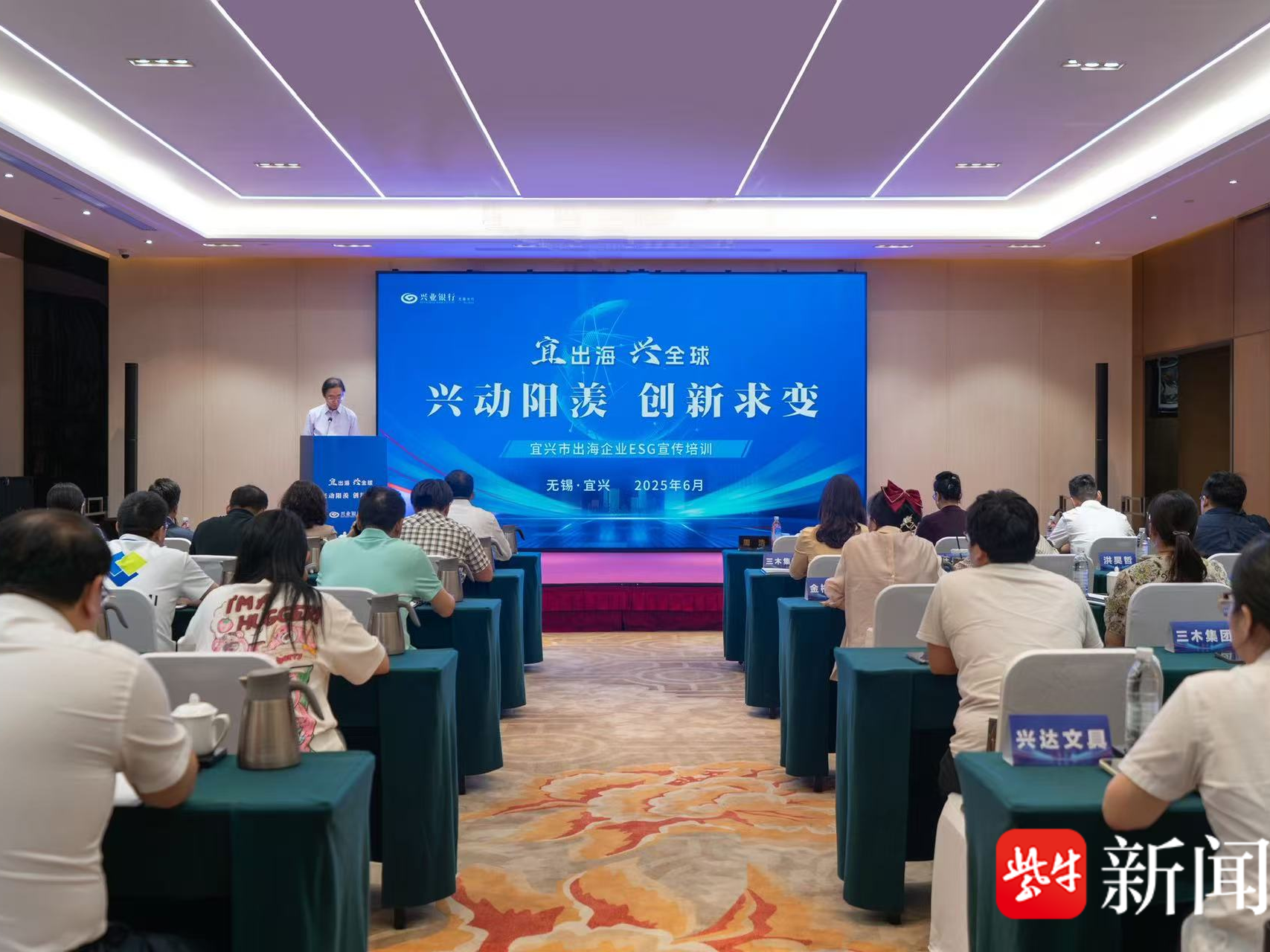 
                        4:3图片