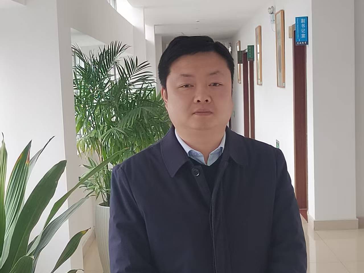 
                        4:3图片
