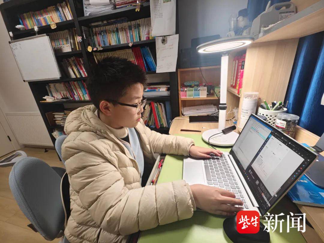 
                        4:3图片
