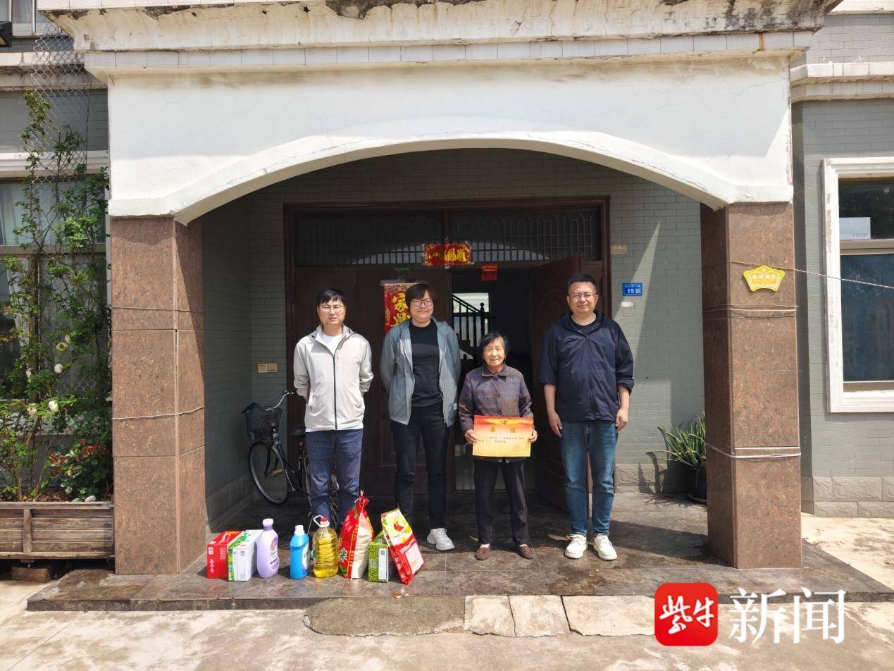 
                        4:3图片