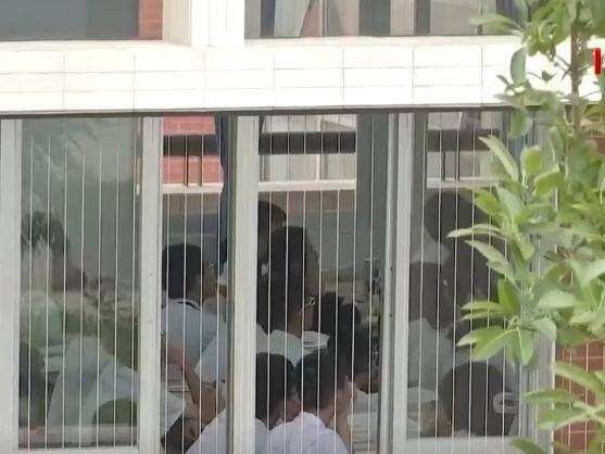 
                        4:3图片