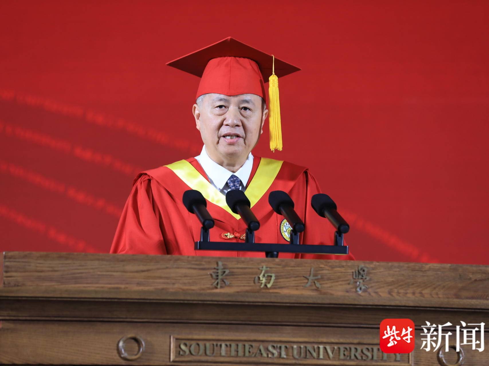 
                        4:3图片