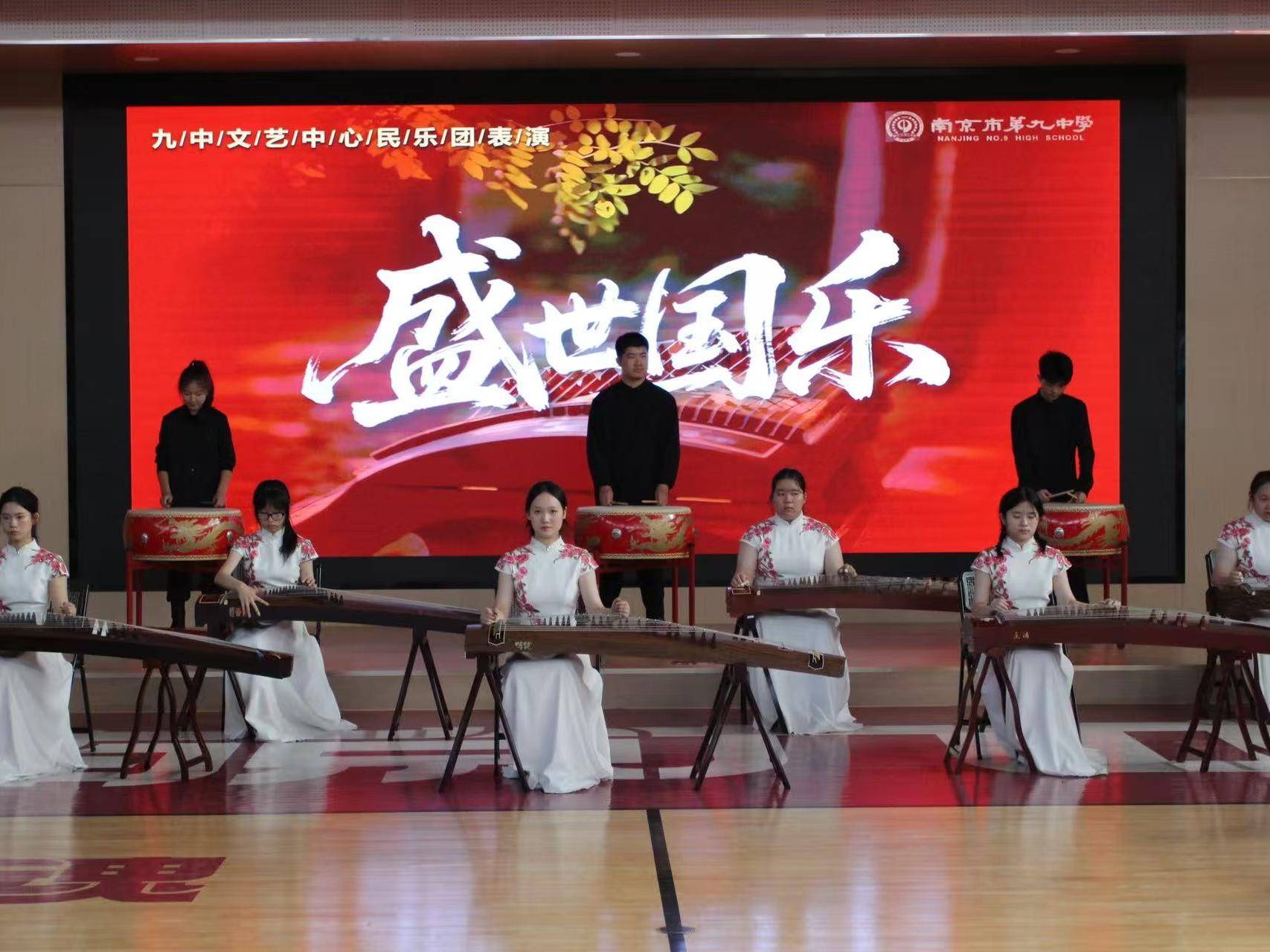 
                        4:3图片