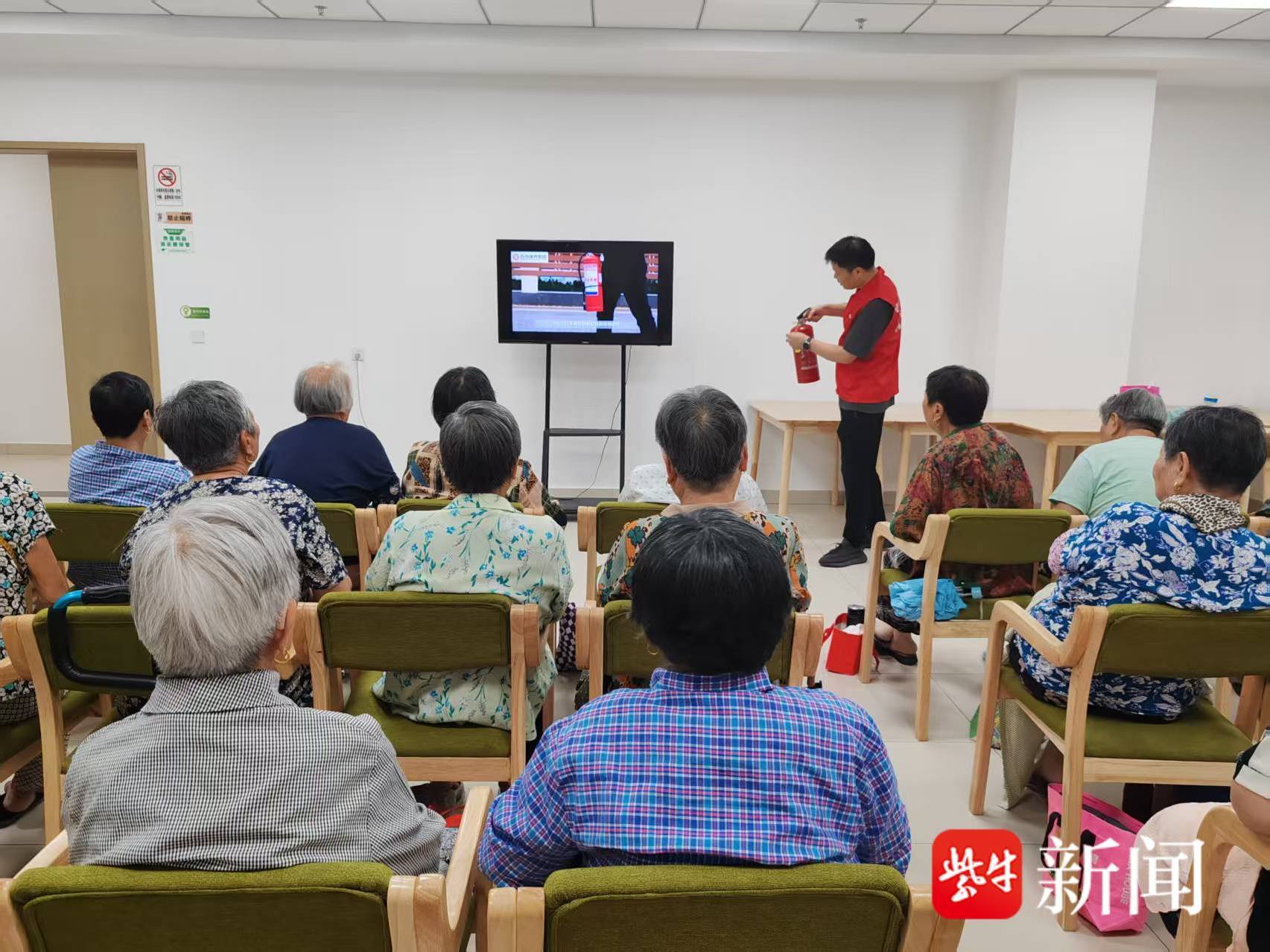 
                        4:3图片