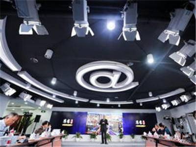 
                        4:3图片