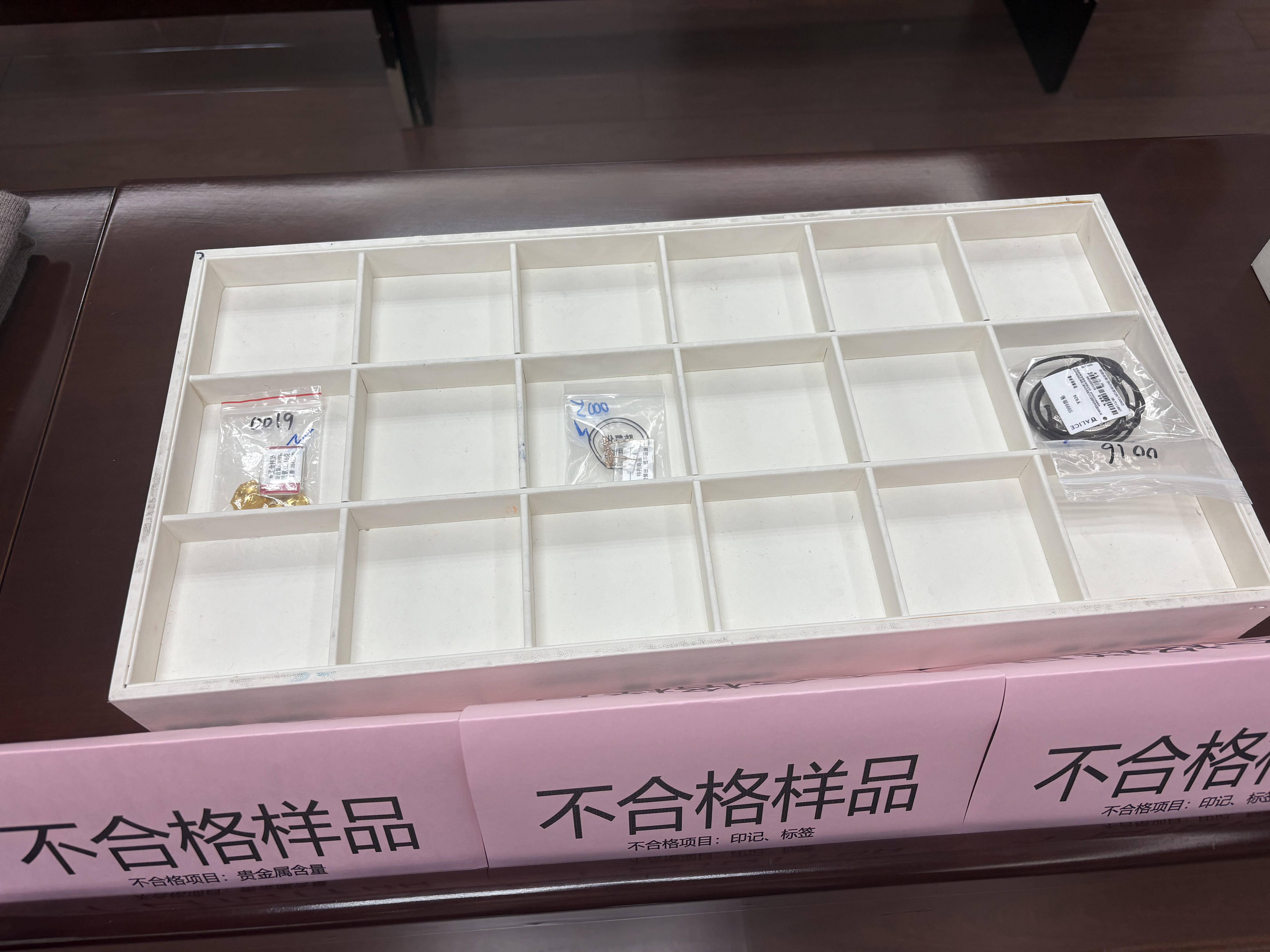
                        4:3图片