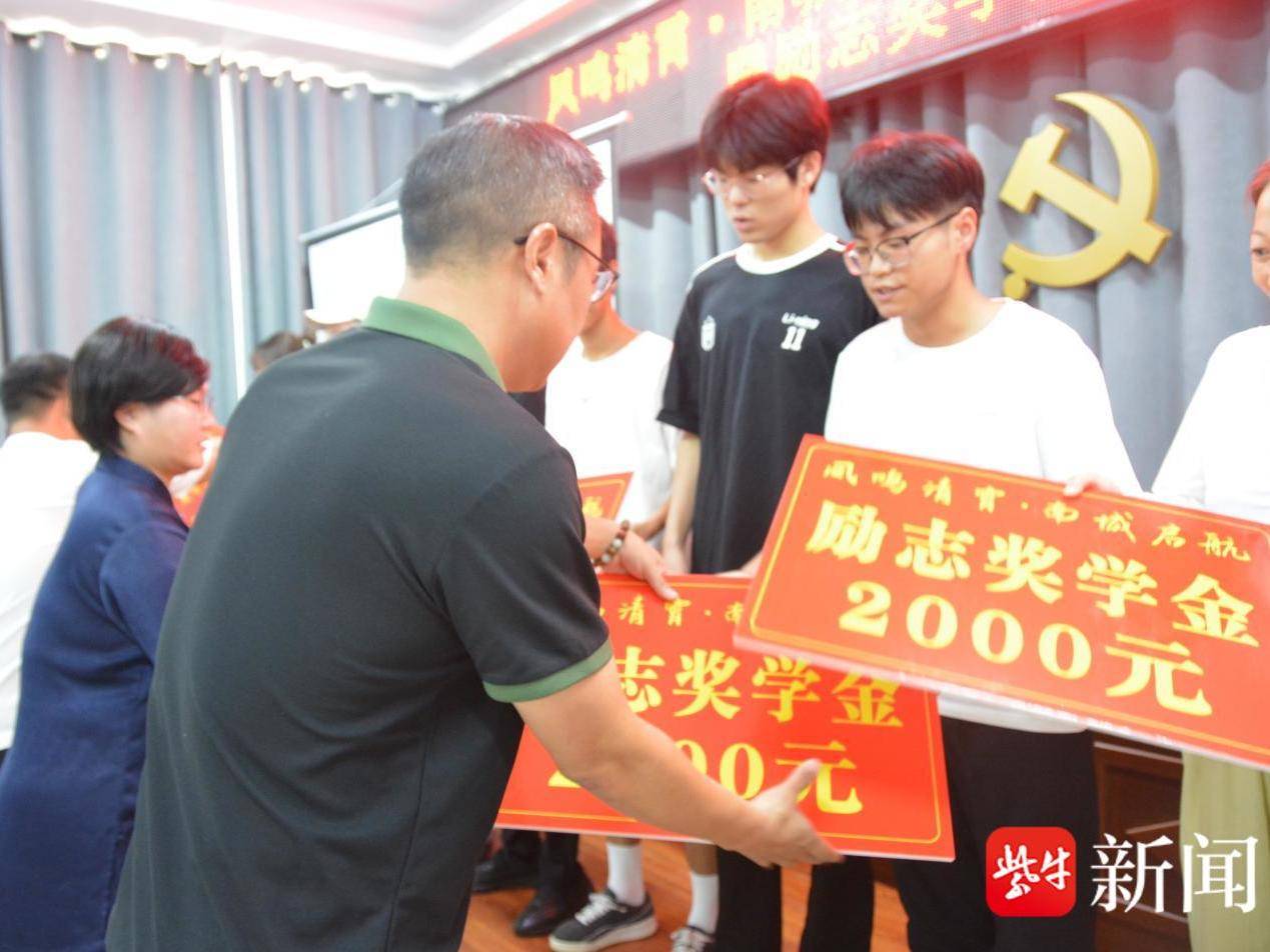 
                        4:3图片