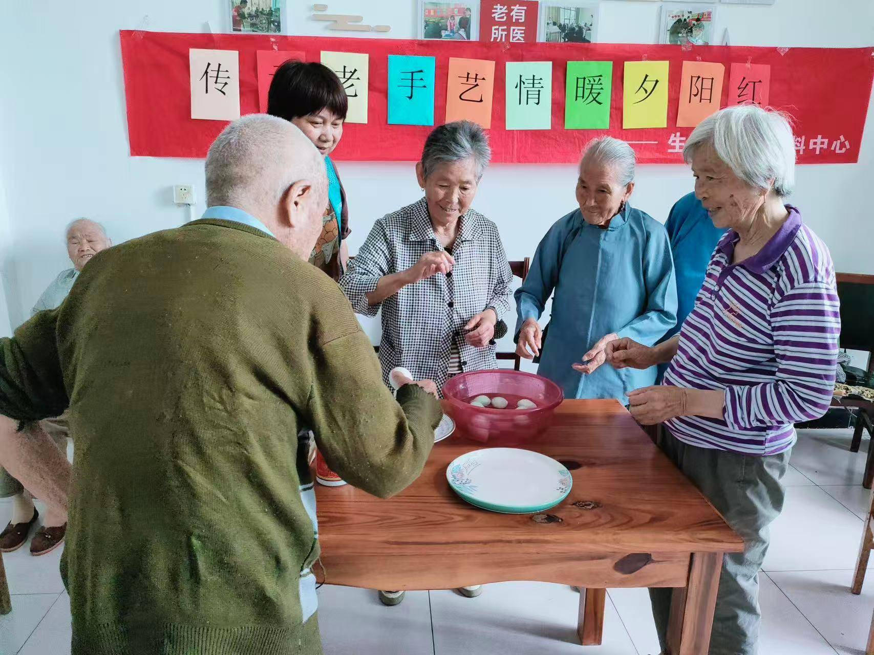 
                        4:3图片