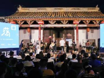 
                        4:3图片