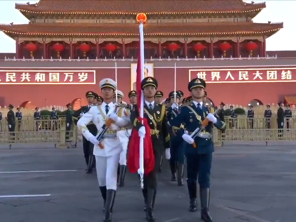 
                        4:3图片