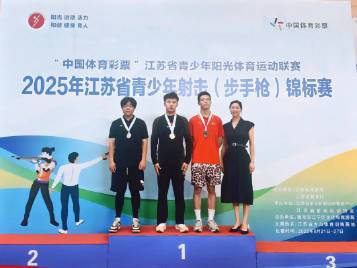
                        4:3图片