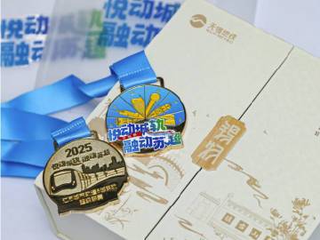 
                        4:3图片