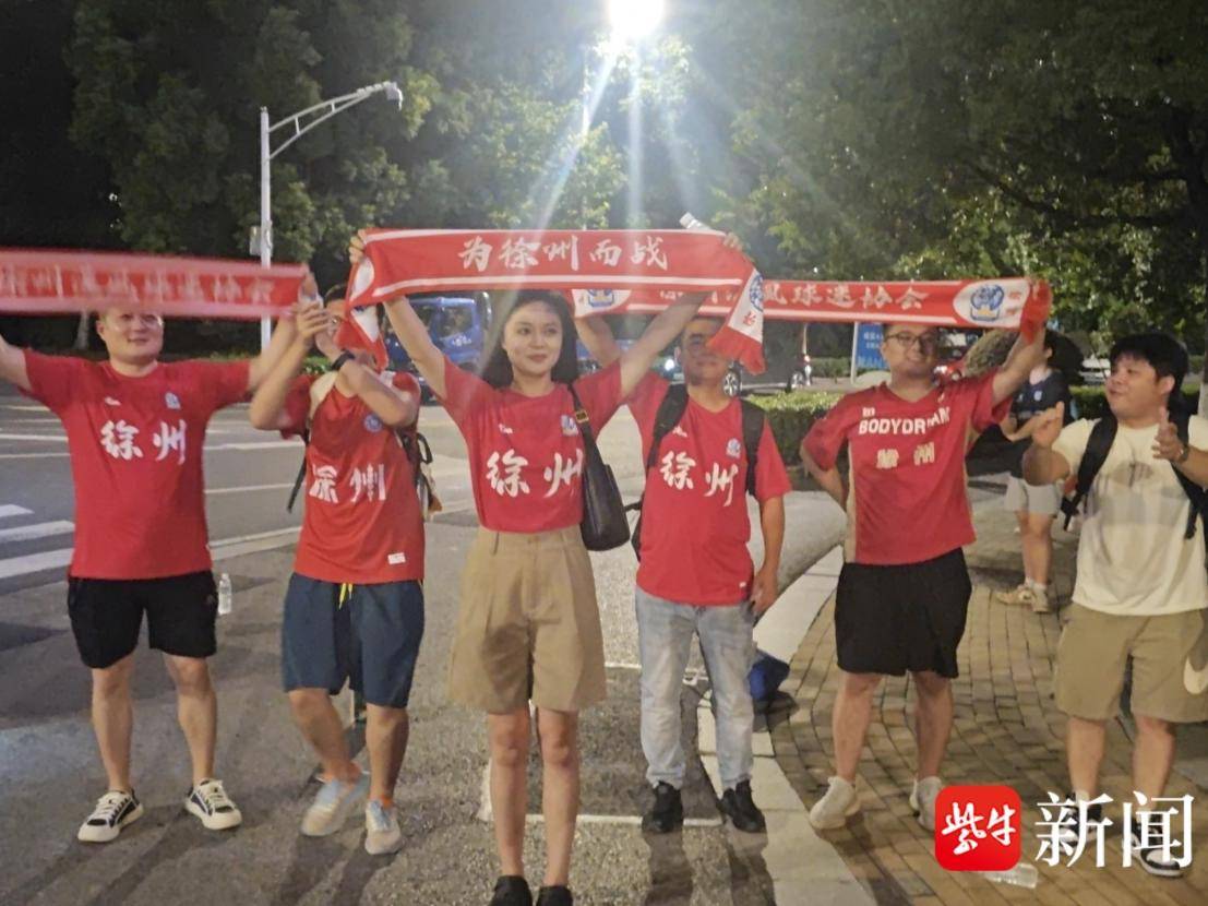 
                        4:3图片