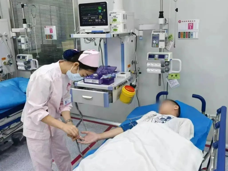 
                        4:3图片
