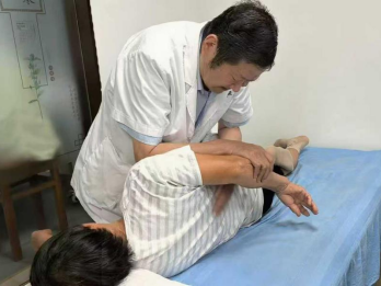 
                        4:3图片