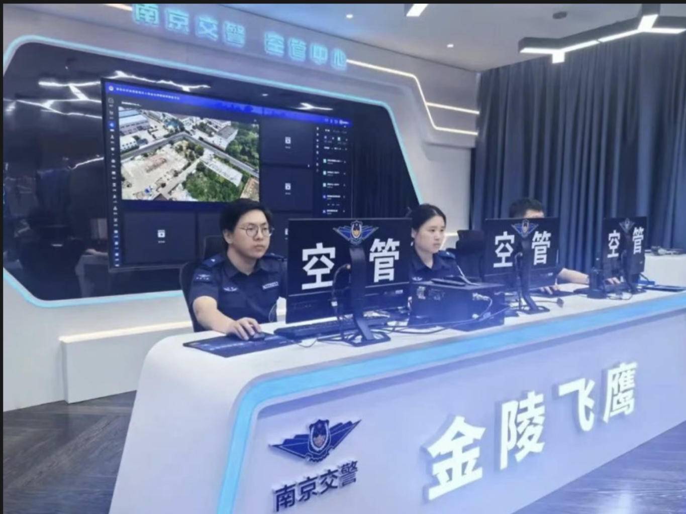 
                        4:3图片