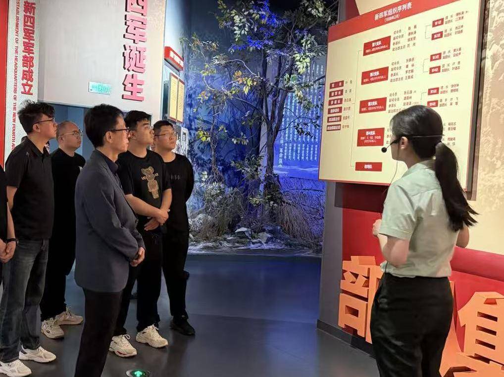 
                        4:3图片