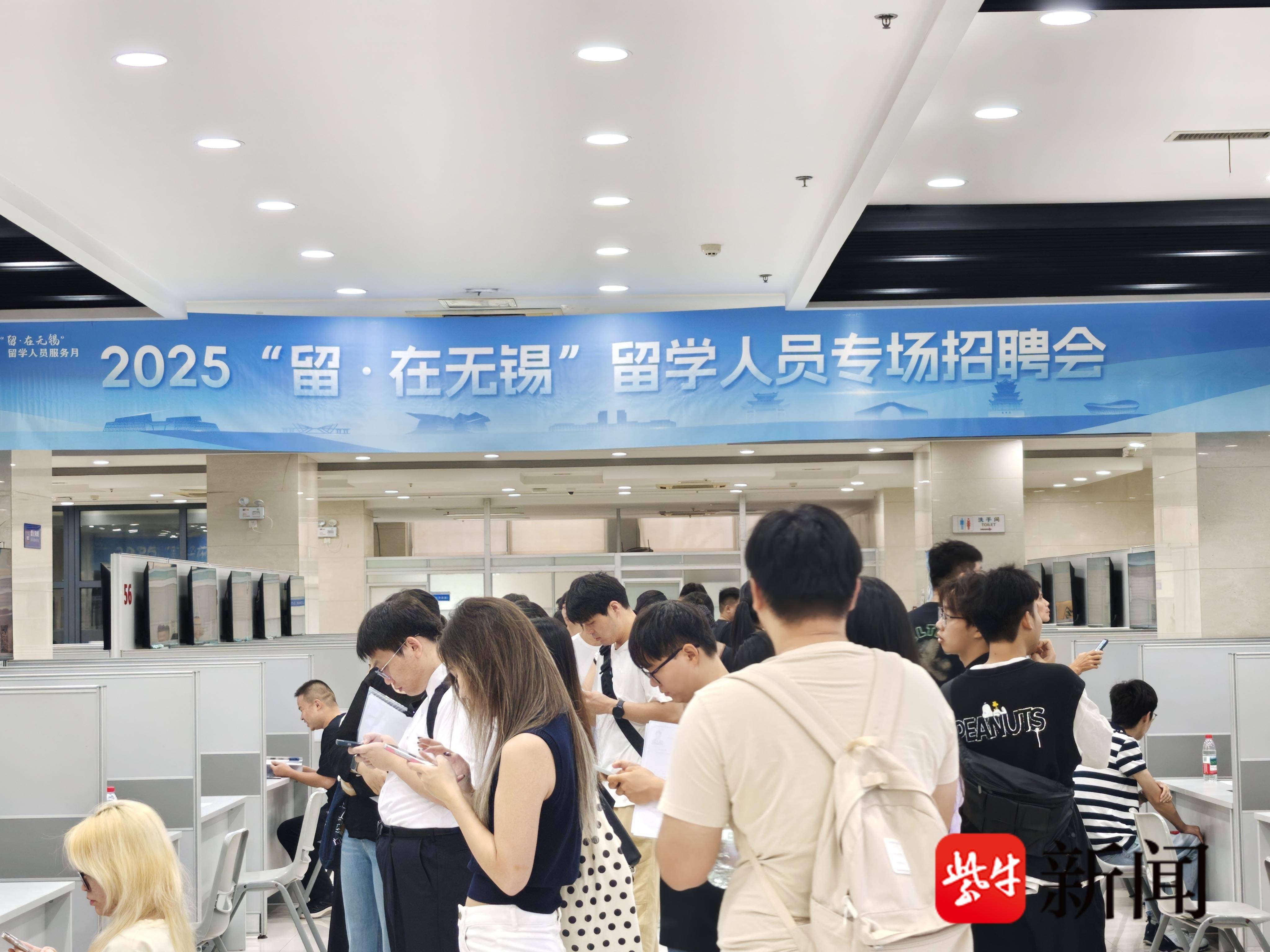 
                        4:3图片
