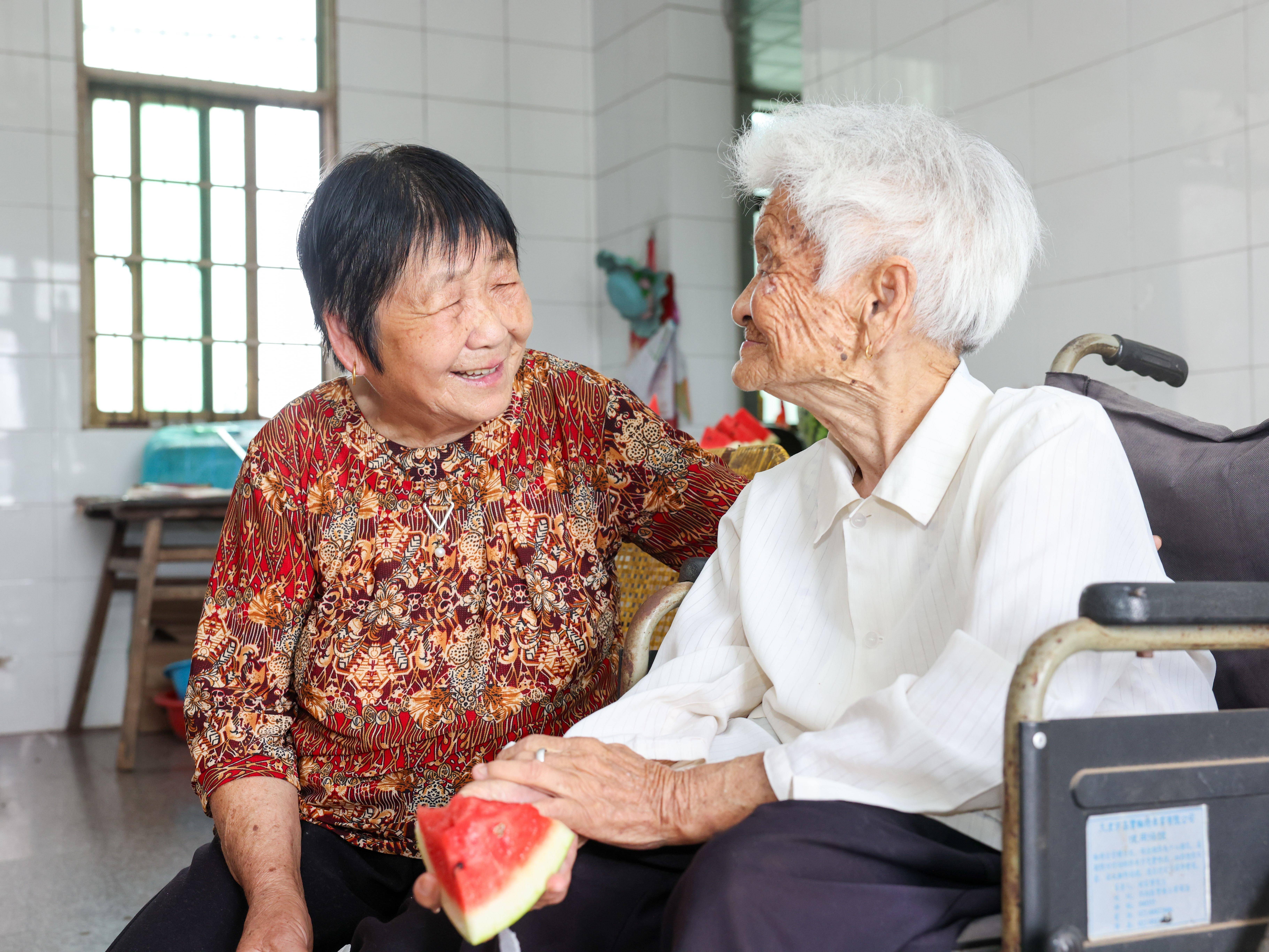 
                        4:3图片