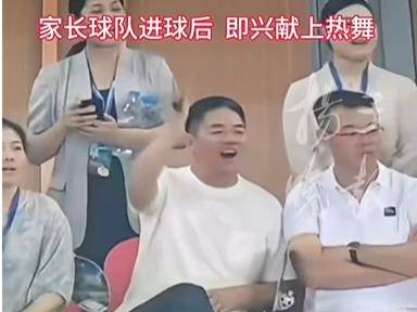 
                        4:3图片
