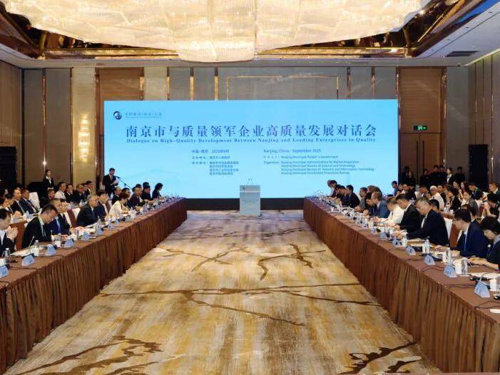 
                        4:3图片