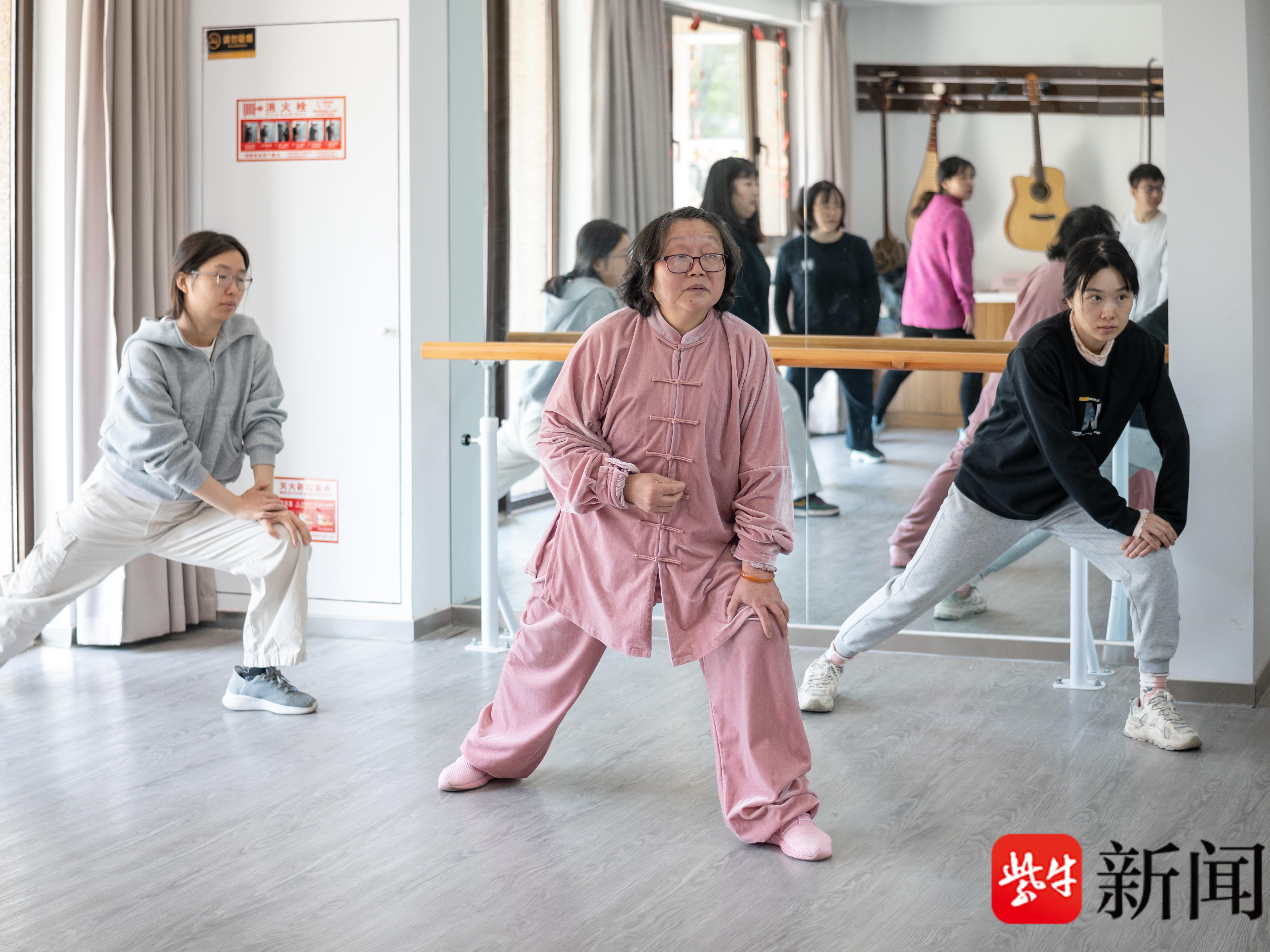 
                        4:3图片