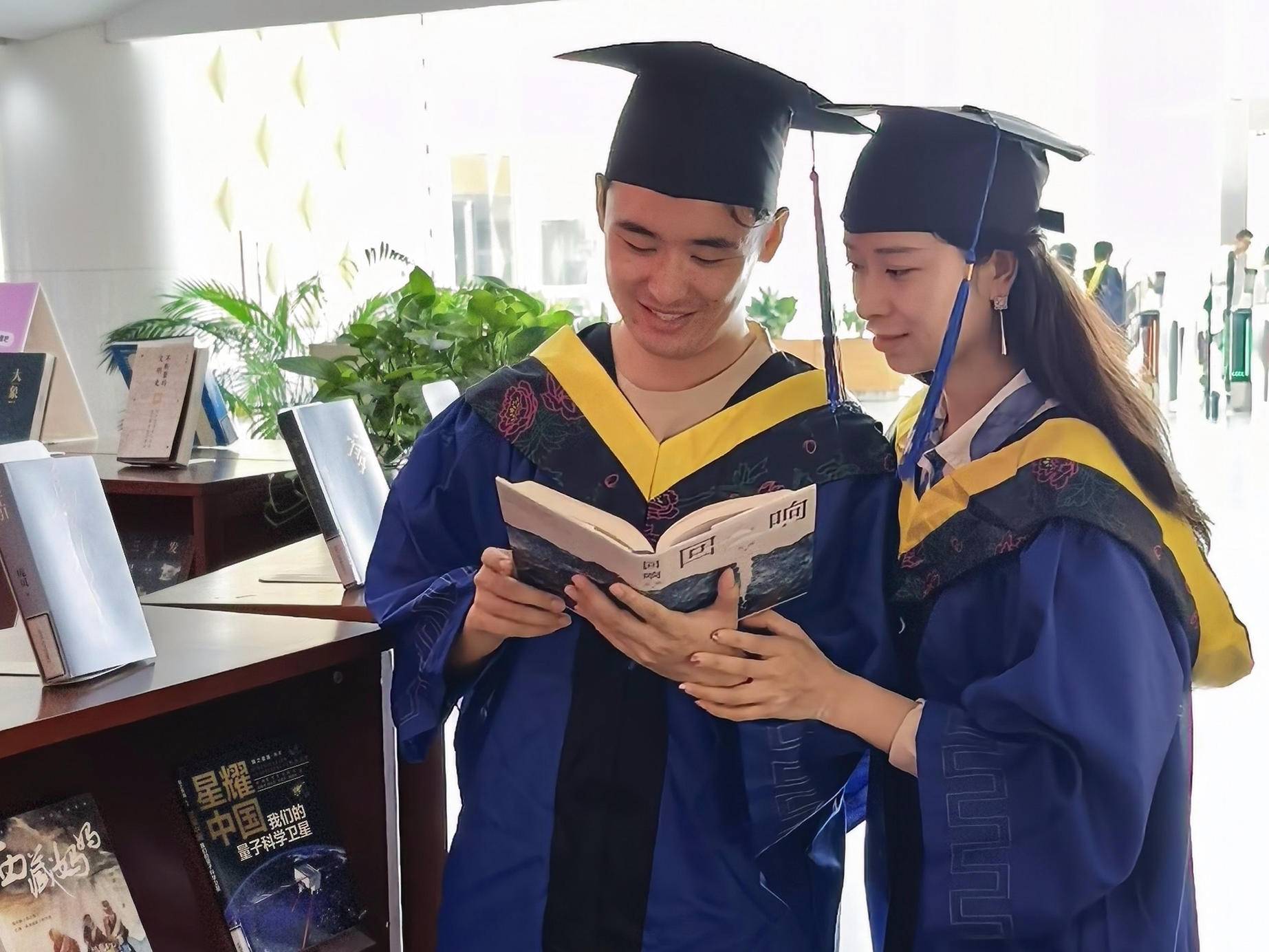 
                        4:3图片
