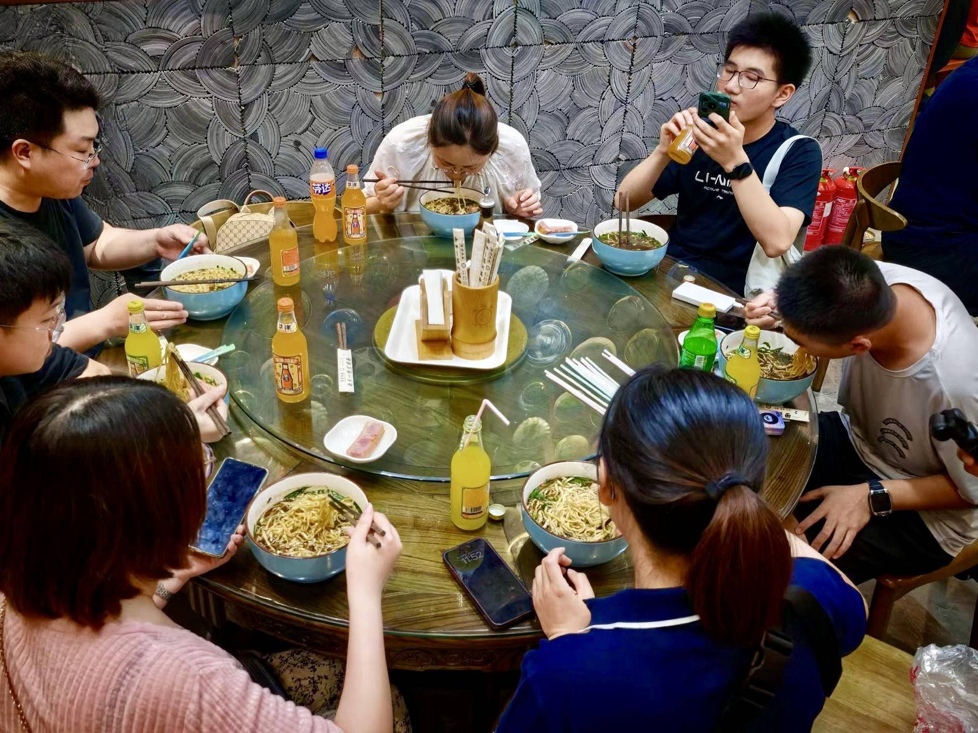 
                        4:3图片