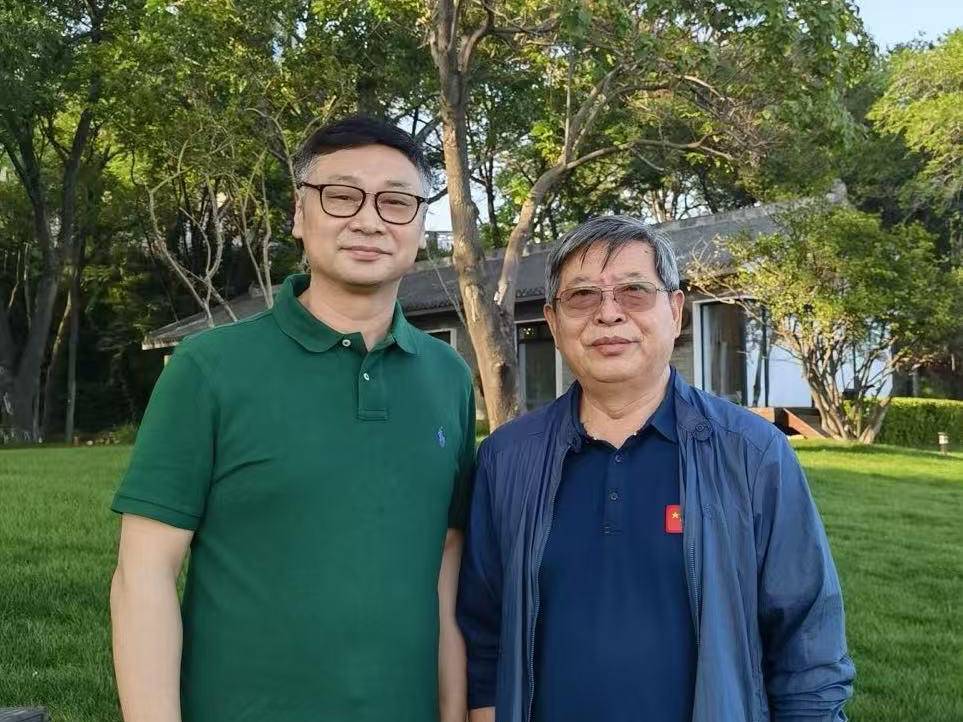 
                        4:3图片