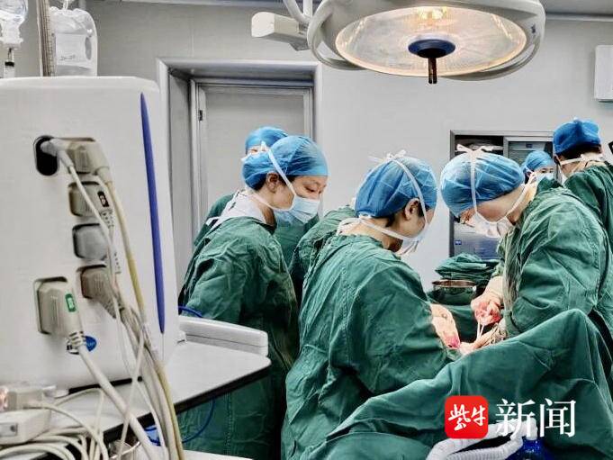 
                        4:3图片