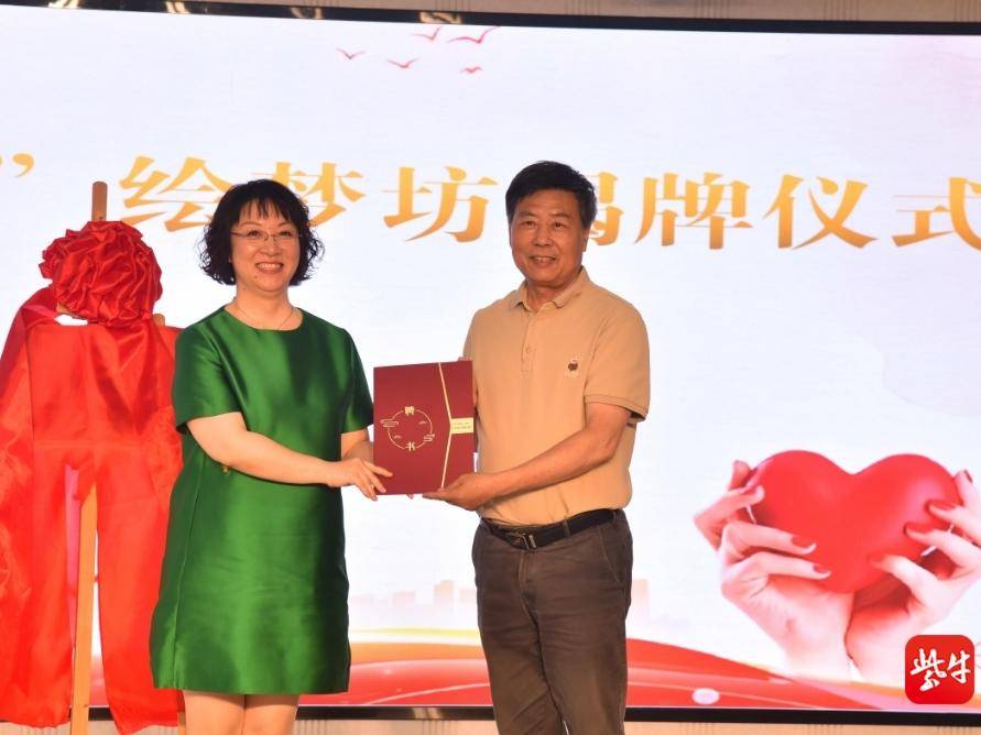 
                        4:3图片