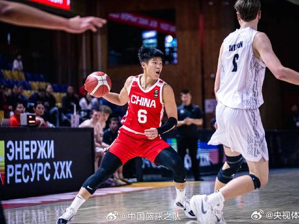 
                        4:3图片