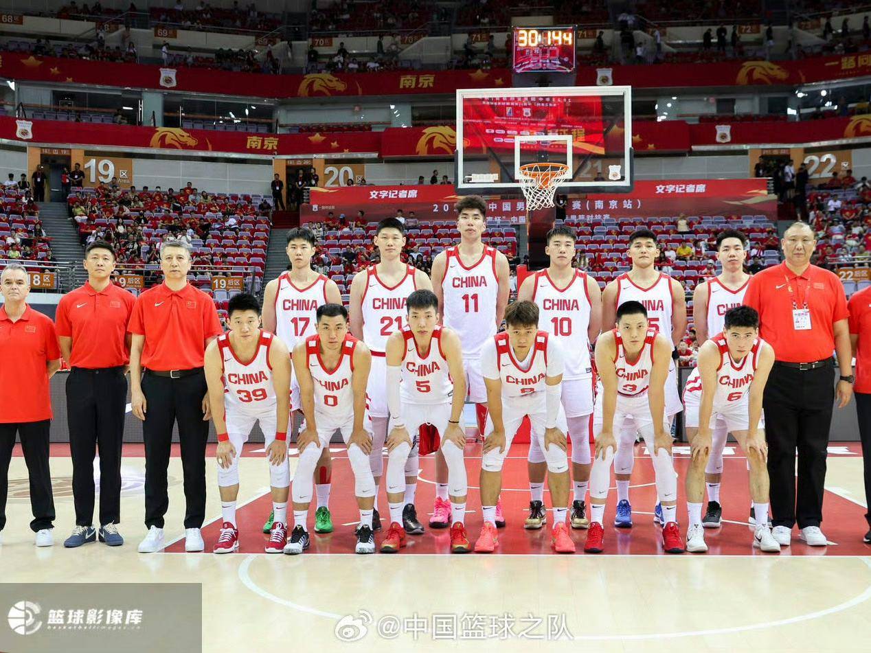 
                        4:3图片