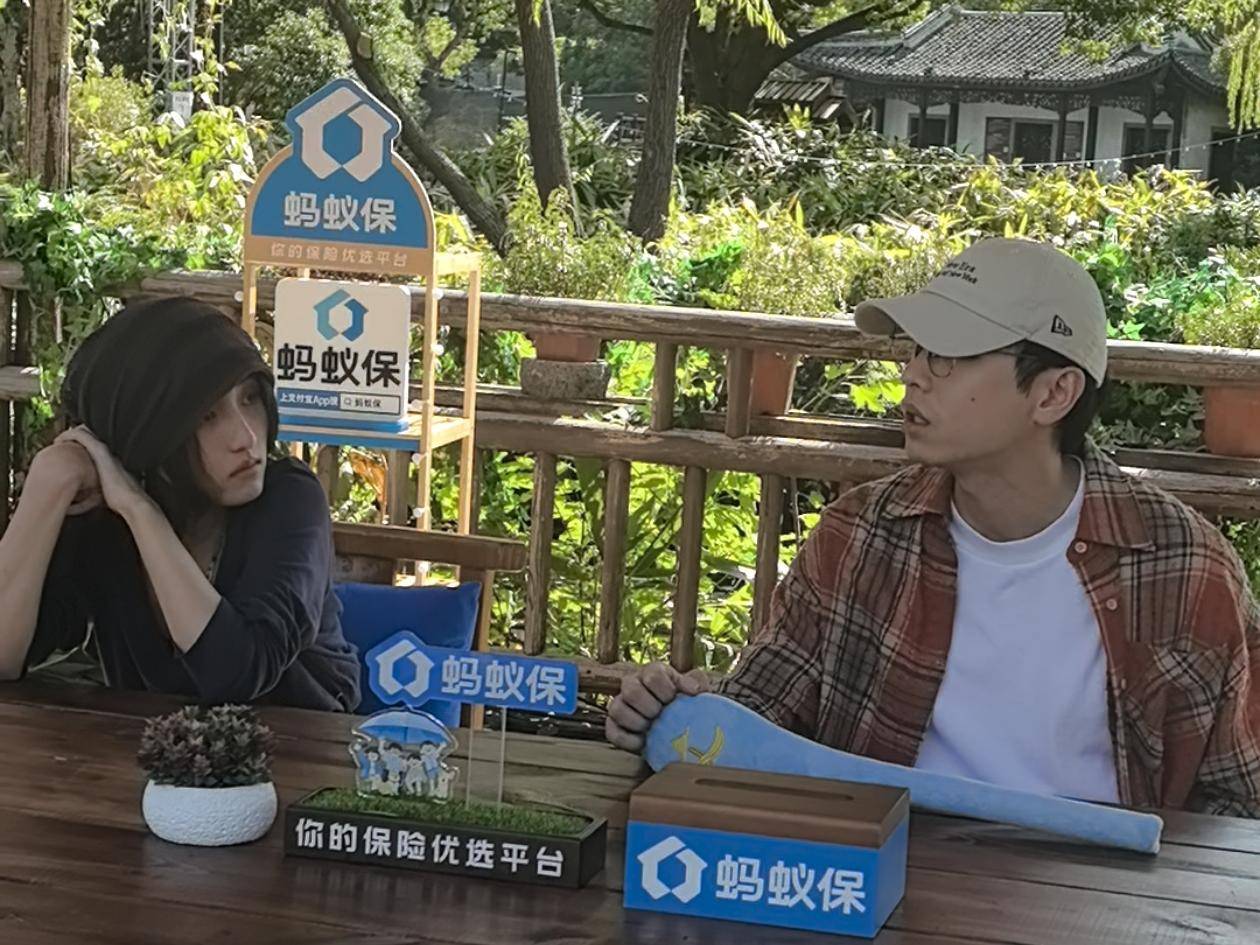 
                        4:3图片