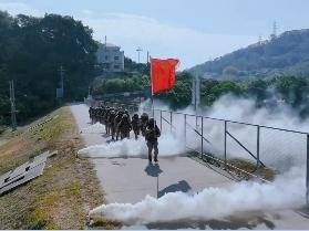 
                        4:3图片