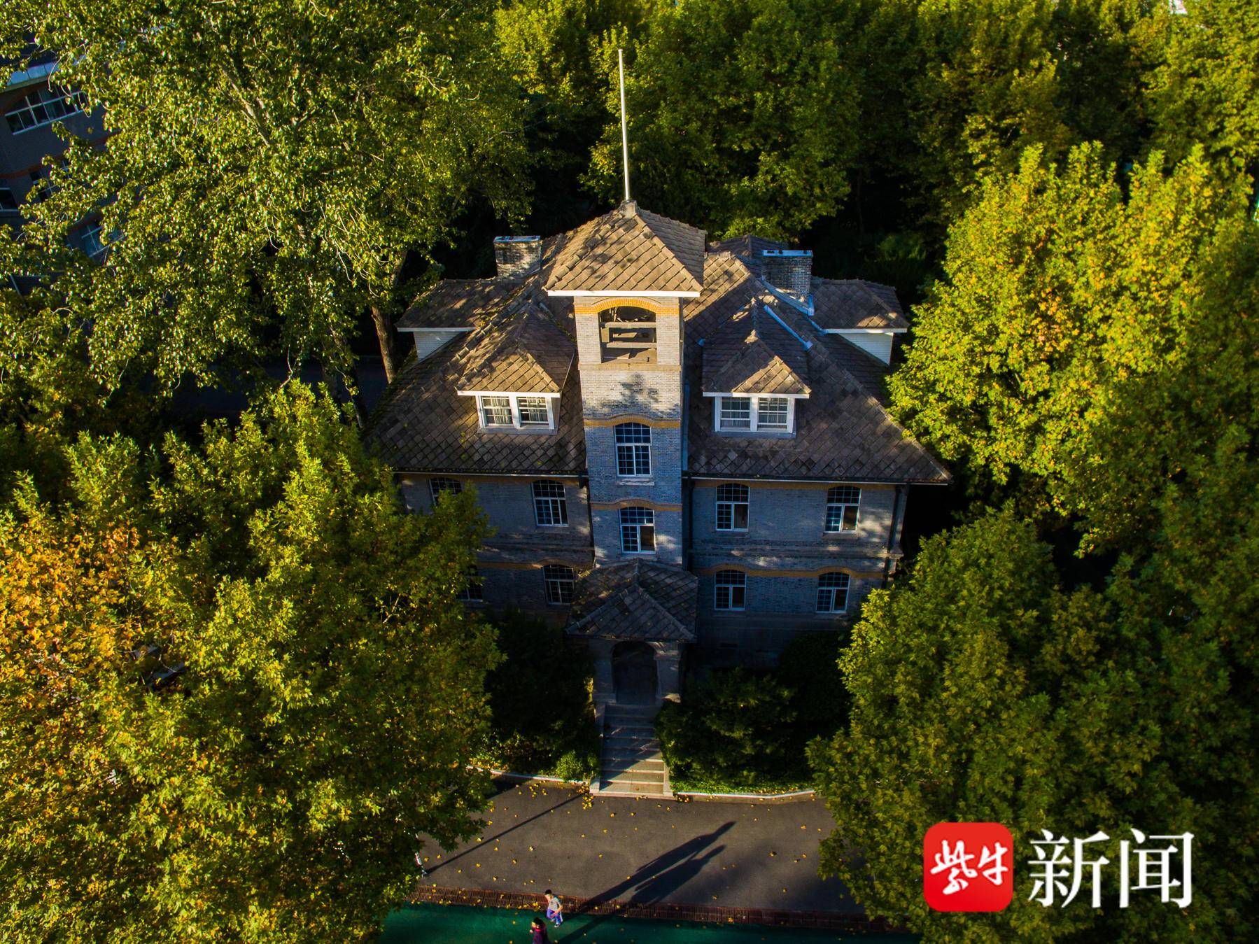 
                        4:3图片