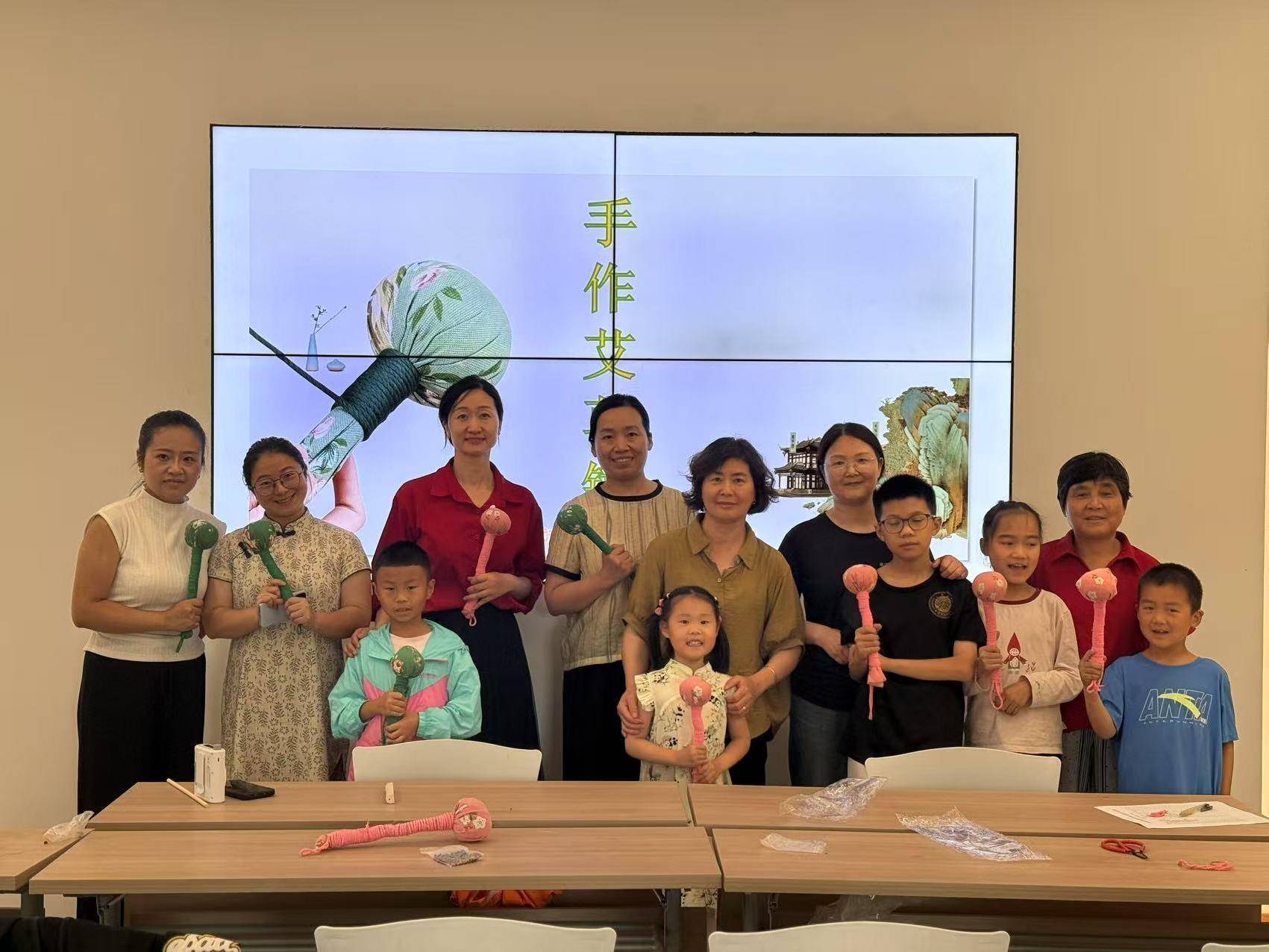 
                        4:3图片