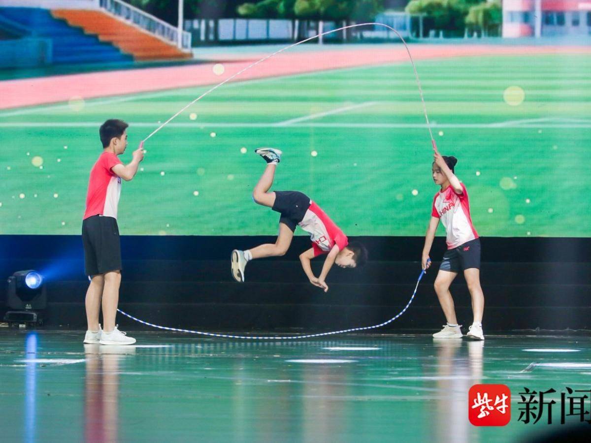
                        4:3图片