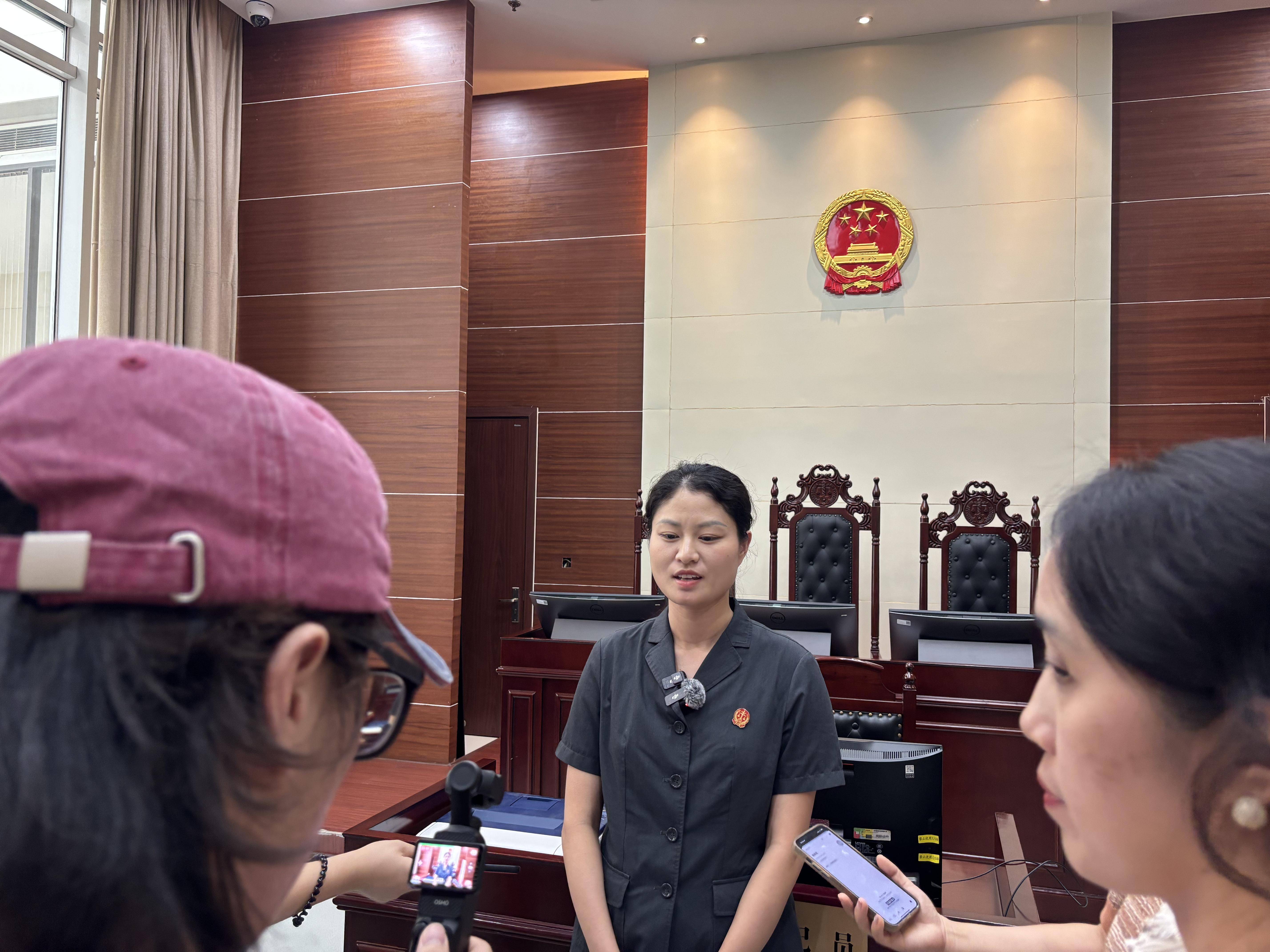 
                        4:3图片
