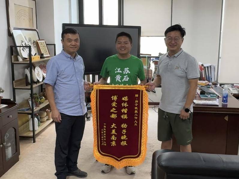 
                        4:3图片