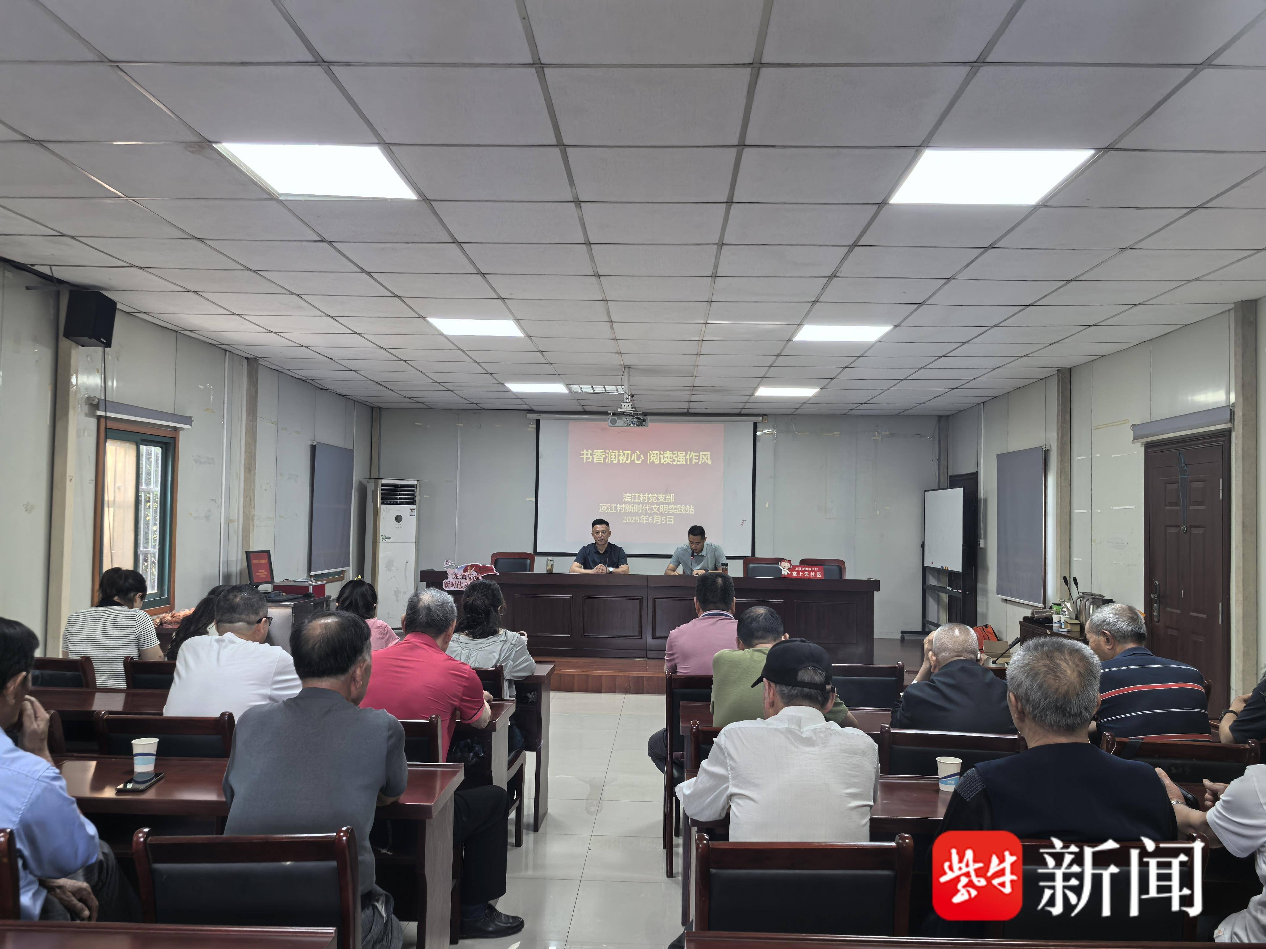 
                        4:3图片
