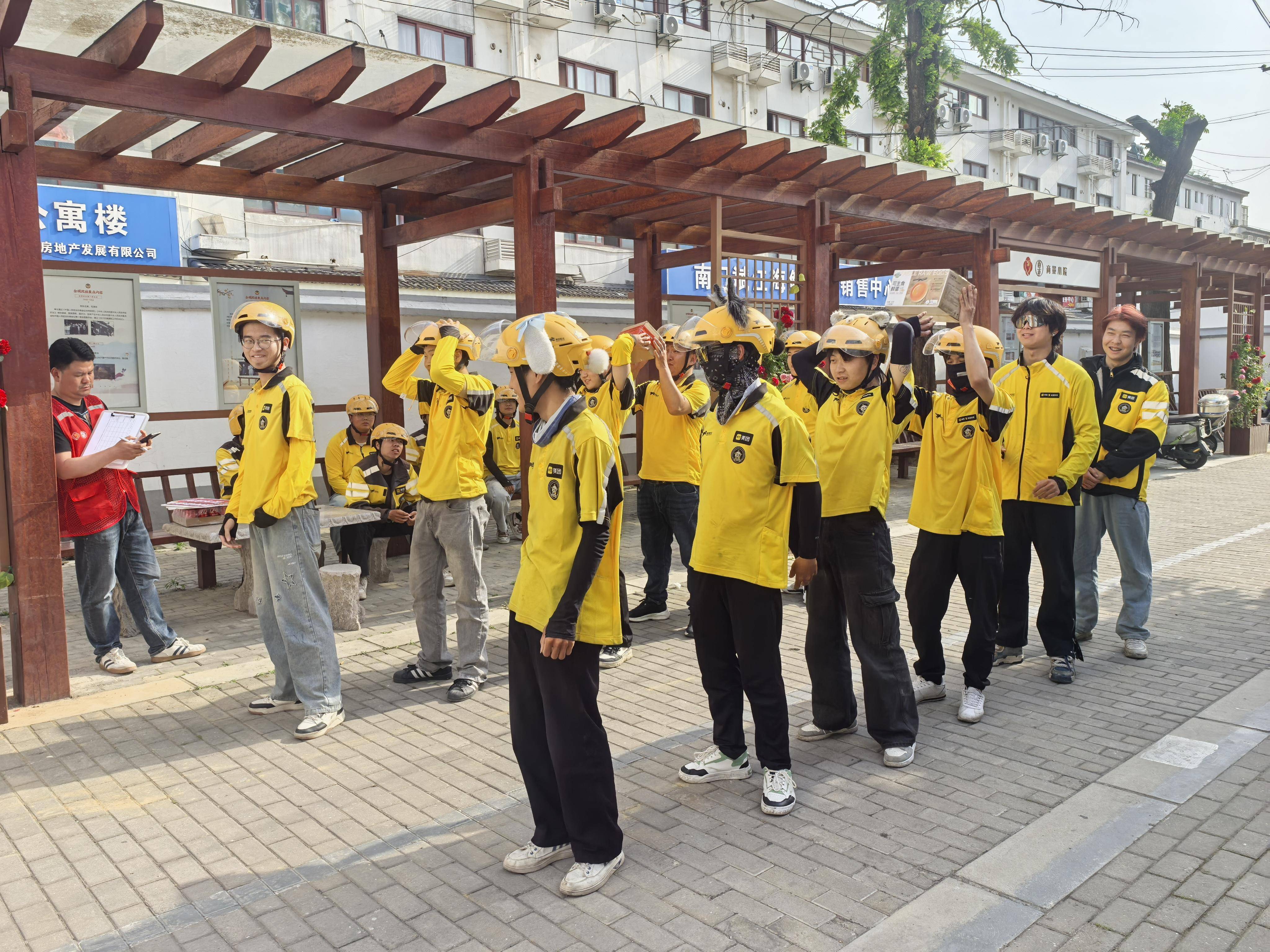 
                        4:3图片