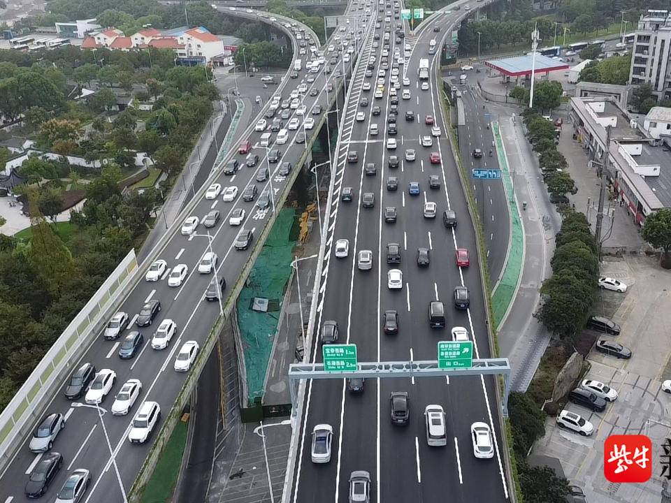 
                        4:3图片