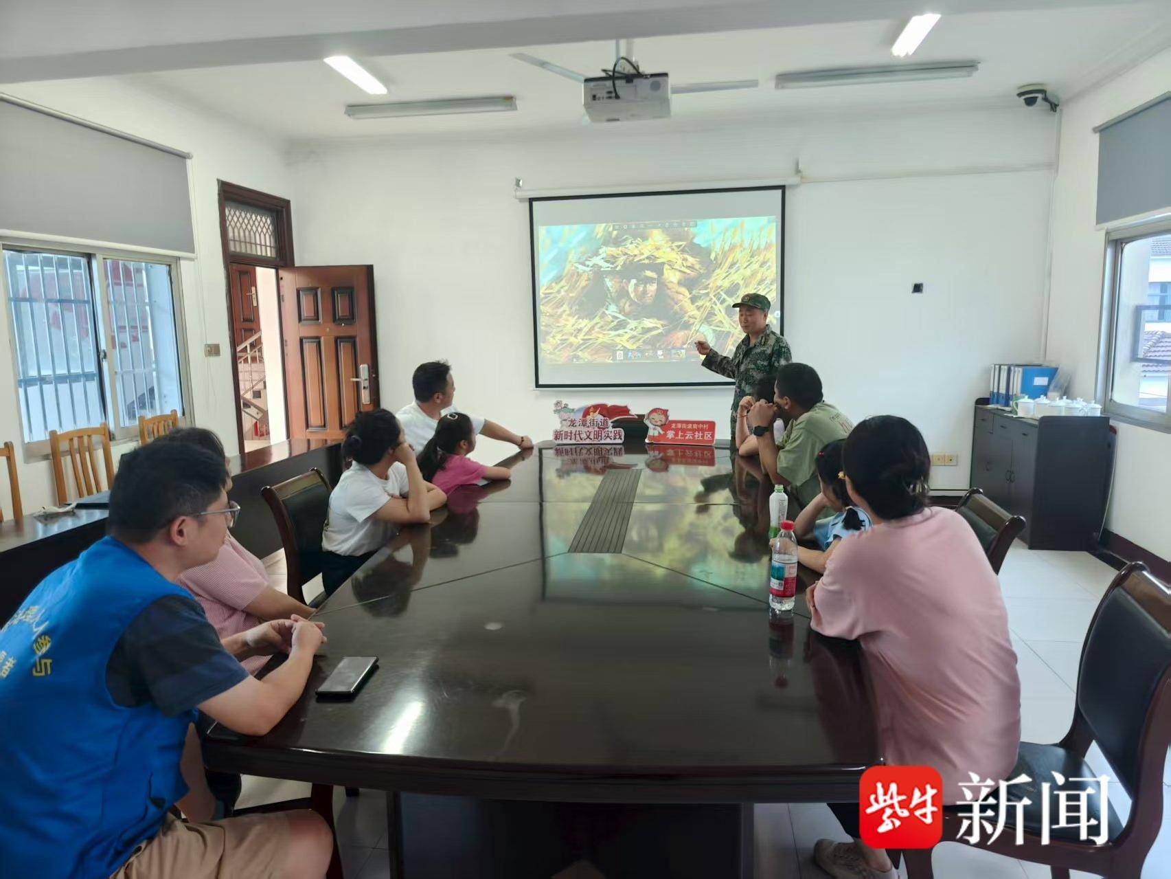 
                        4:3图片