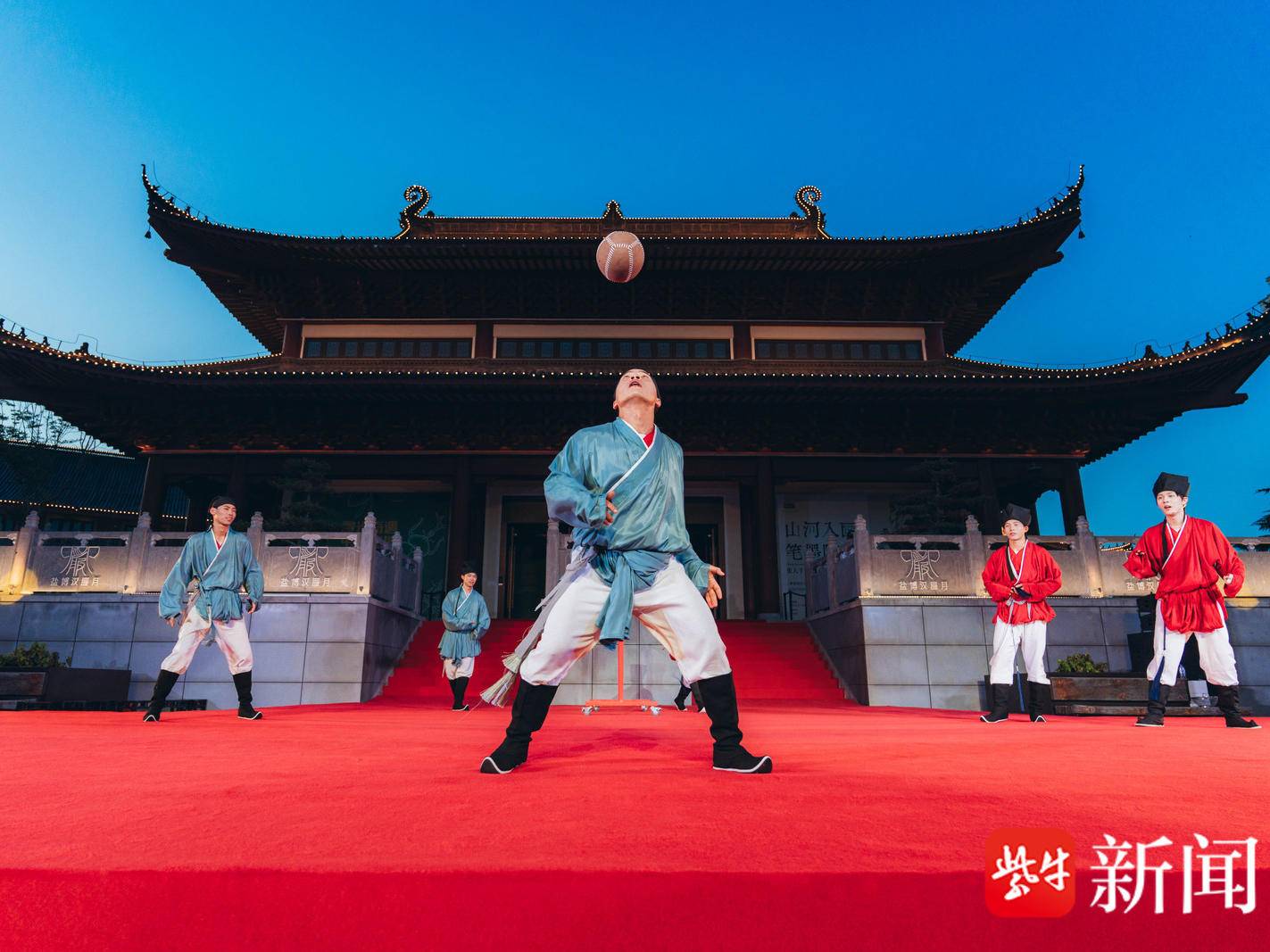 
                        4:3图片