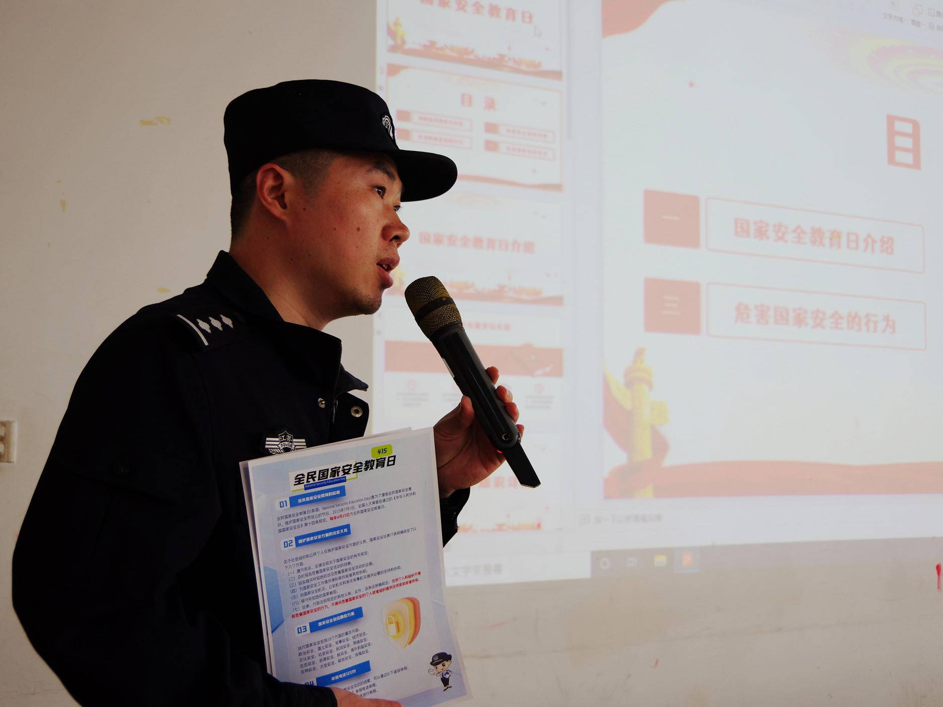 
                        4:3图片