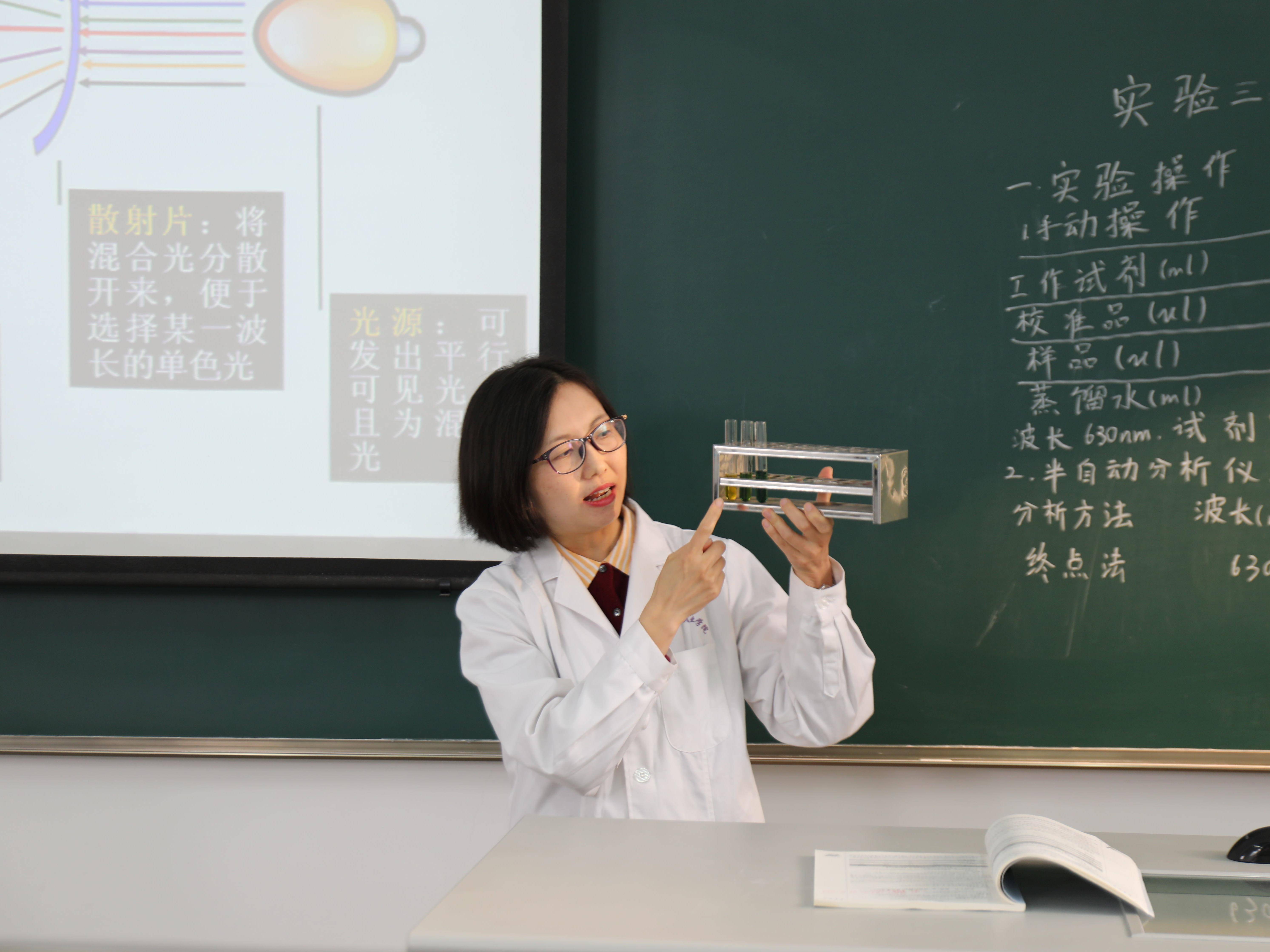 
                        4:3图片