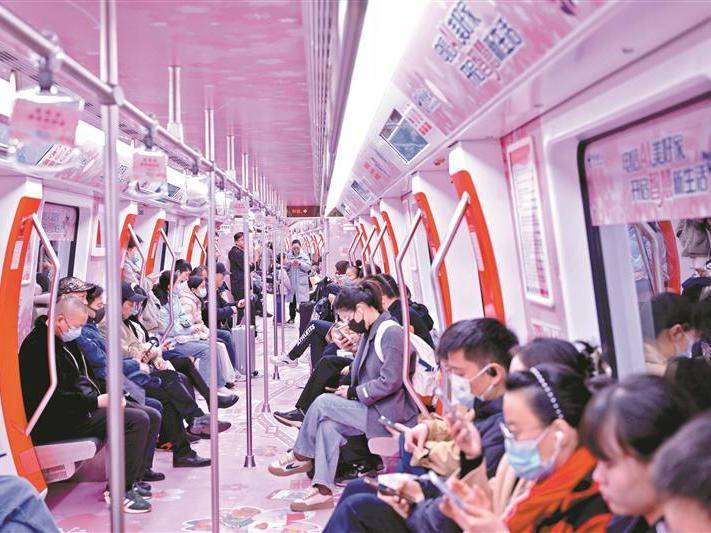 
                        4:3图片