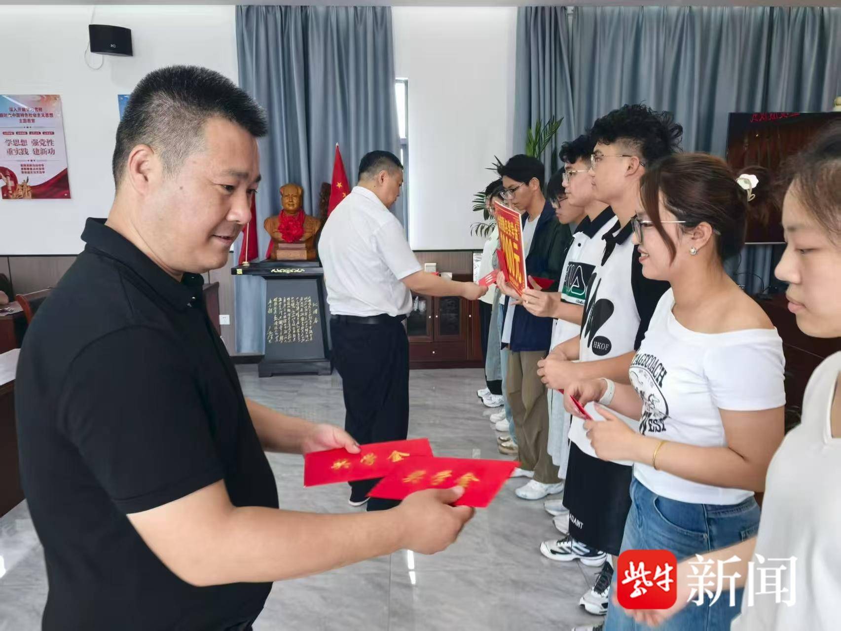 
                        4:3图片