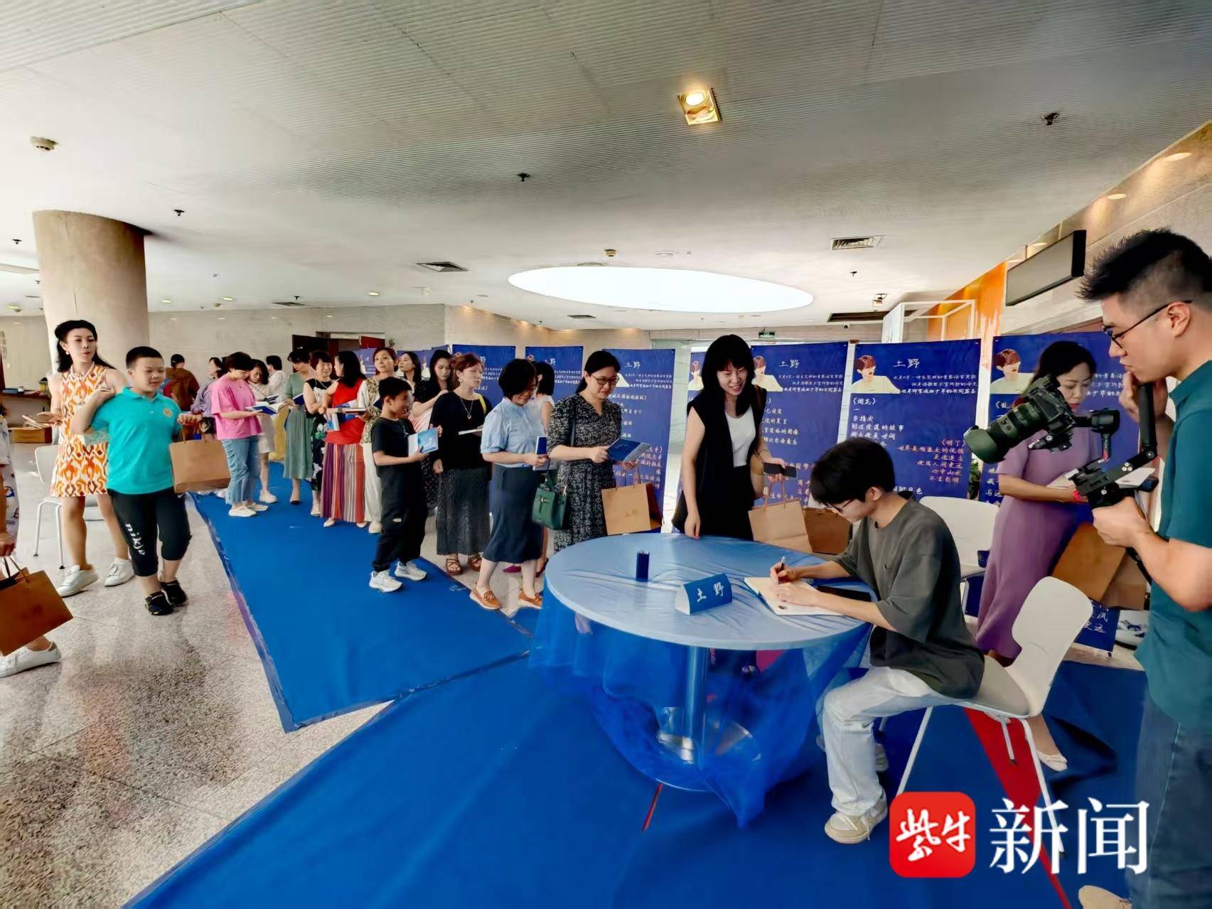 
                        4:3图片